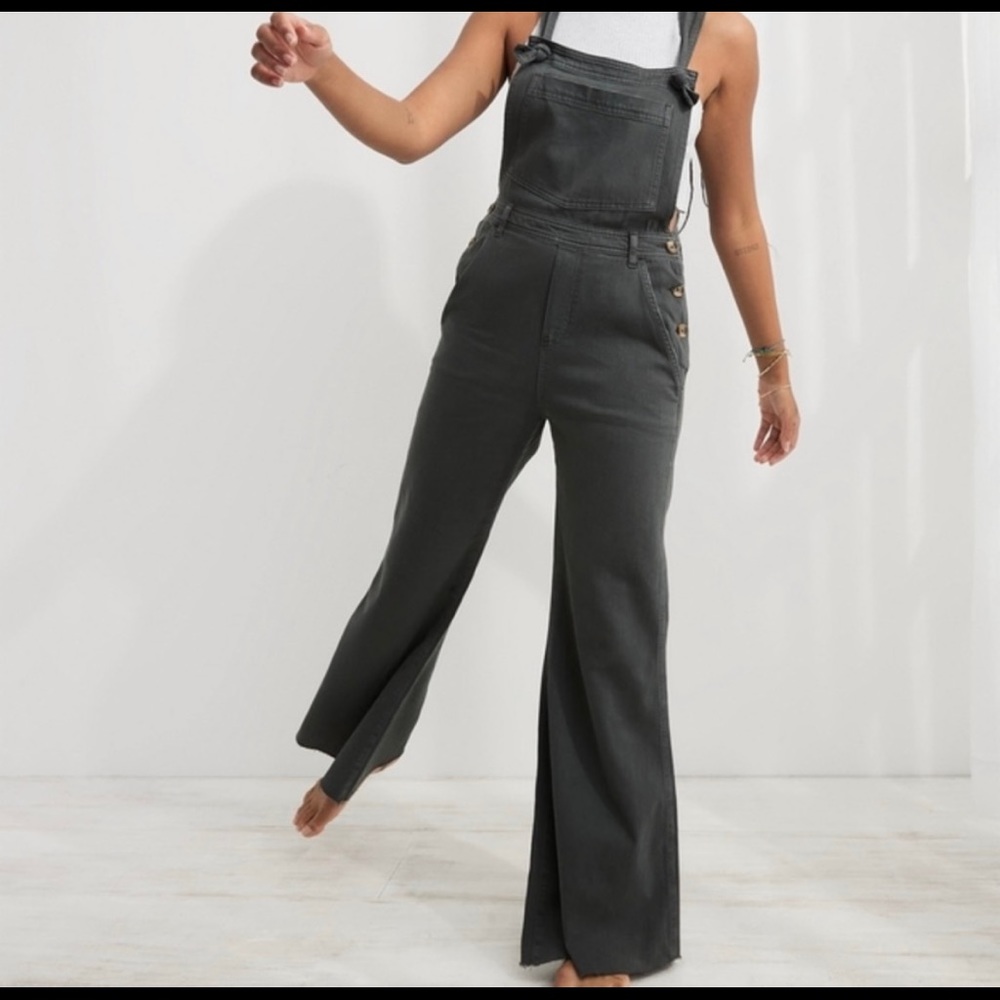 NWOT aerie wide leg overalls